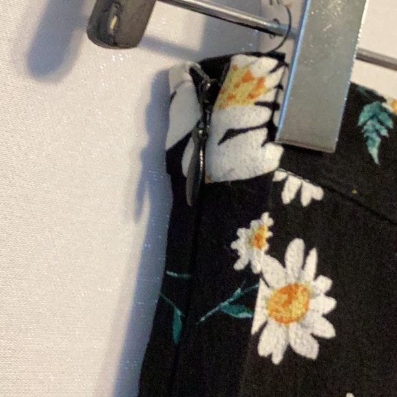 Forever 21 rayon floral maxi skirt size small - Picture 3 of 7